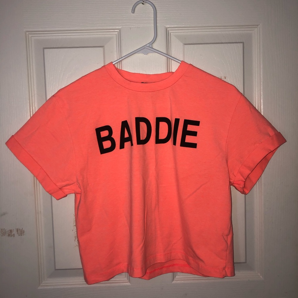 Coral colored “baddie” crop top tshirt